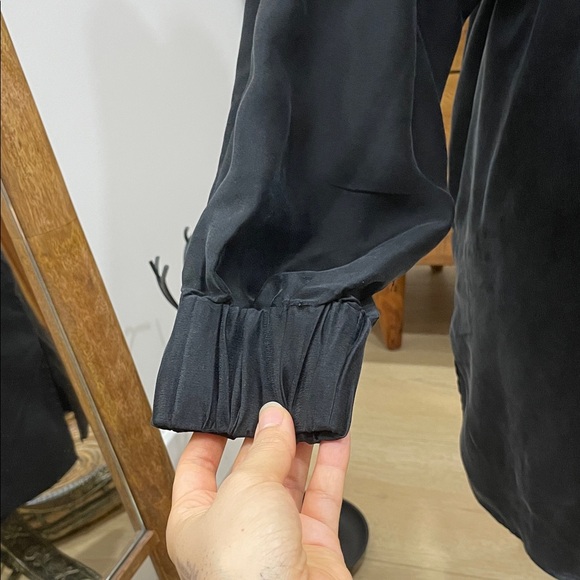 Lunya Silk Robe - Picture 5 of 7